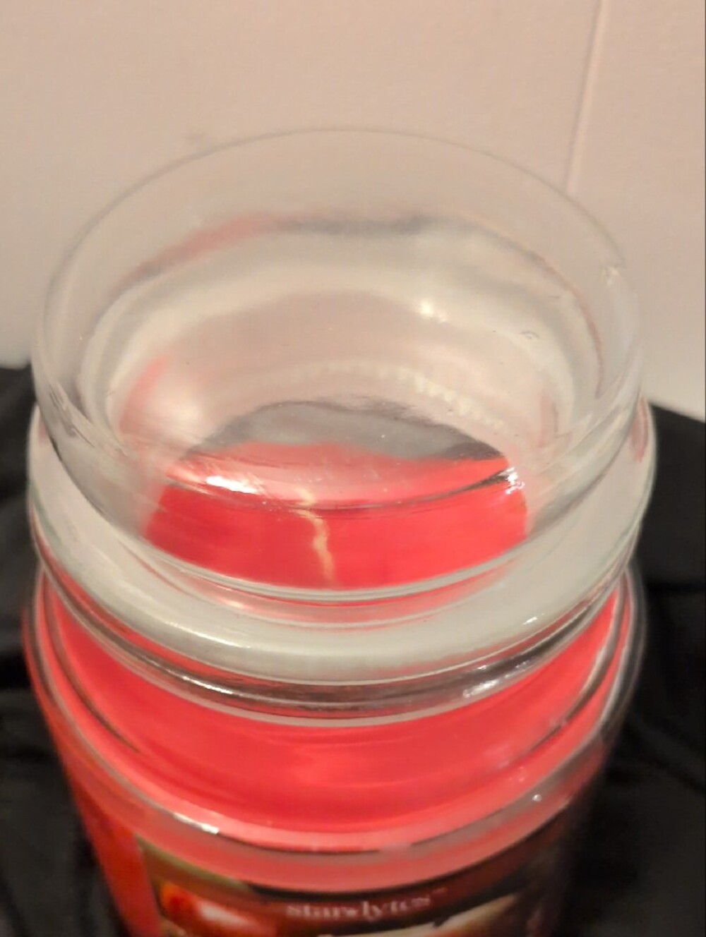 StarLytes Red Apple Cinnamon Scented Jar Candle - Picture 3 of 6